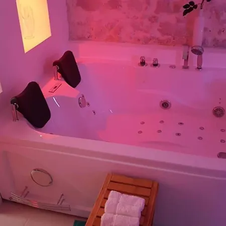 Maison Safranier Balneo Vieil Prázdninový dům