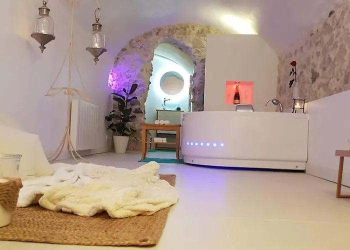 Hébergement de vacances Maison Safranier Balneo Vieil Antibes
