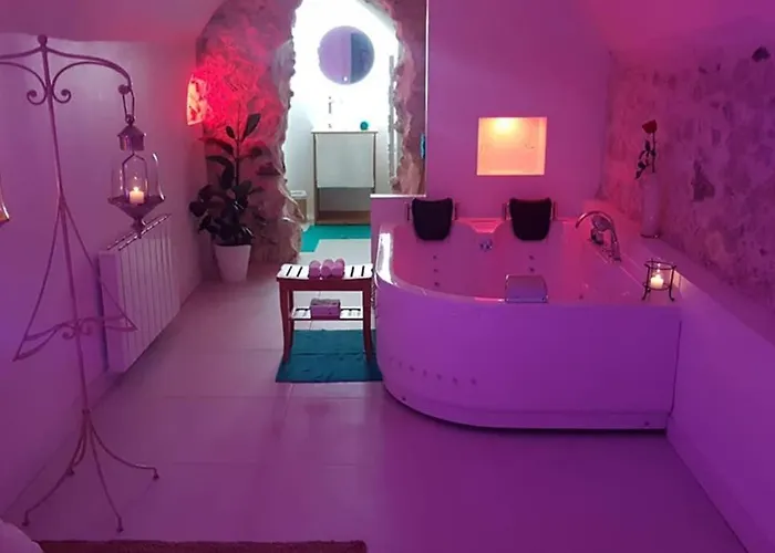 Maison Safranier Balneo Vieil Hébergement de vacances Antibes